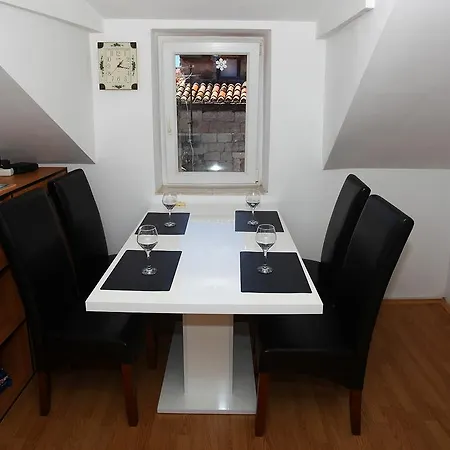 Lea Apartman *